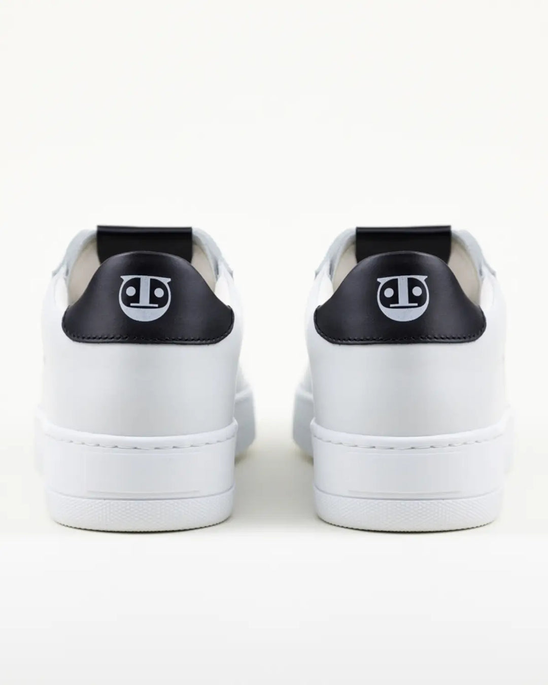 SNEAKERS MARIO TOMAIA BIANCA CON INSERTI NERI