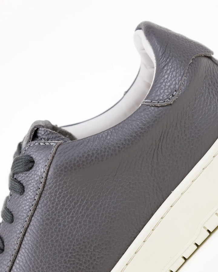 SNEAKERS DINO TOMAIA PELLE CON FINISSIMA GRANA DI COLORE GRIGIO